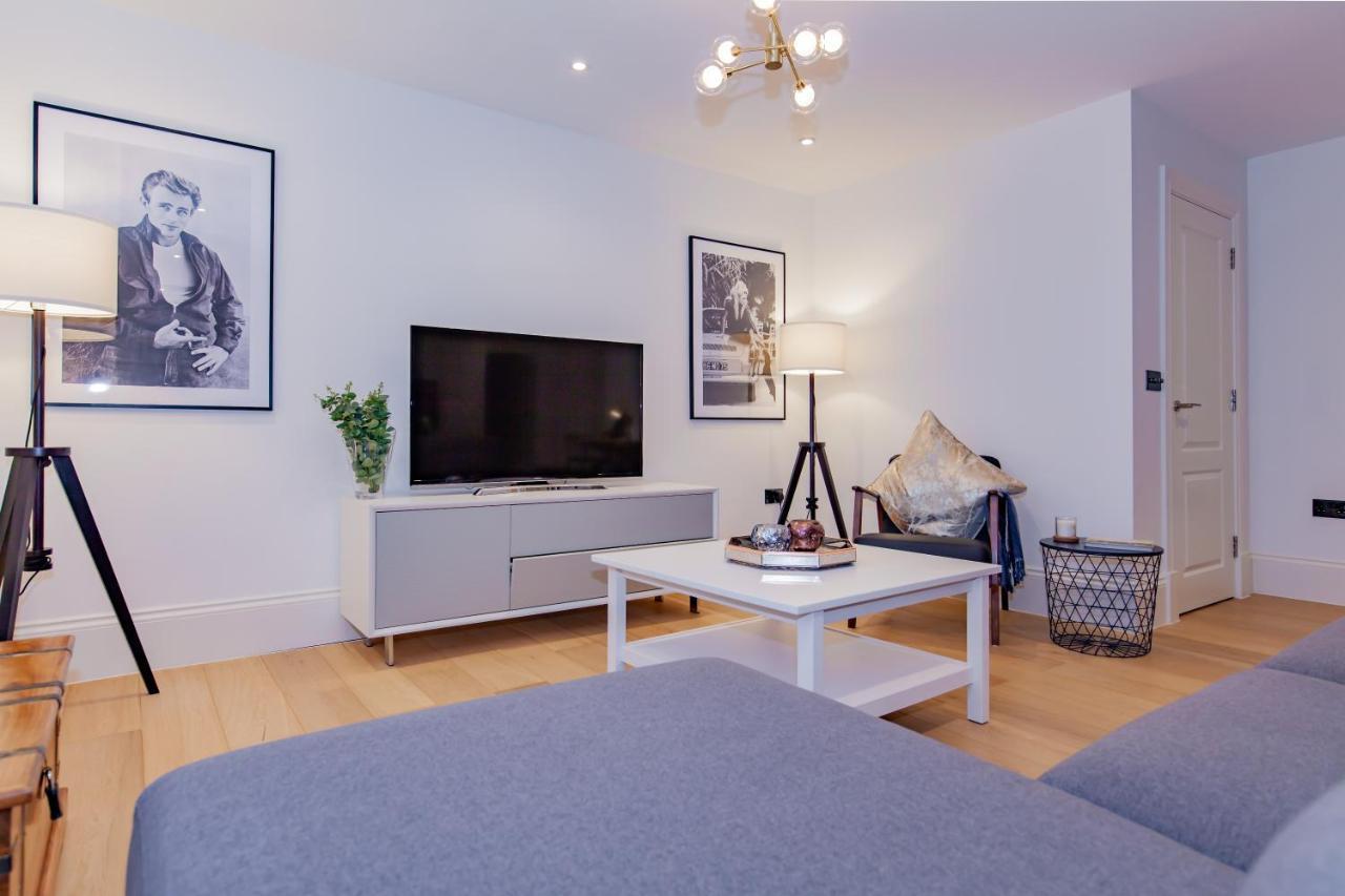 Oxfordshire Living - The Churchill Apartment - Удсток Екстериор снимка