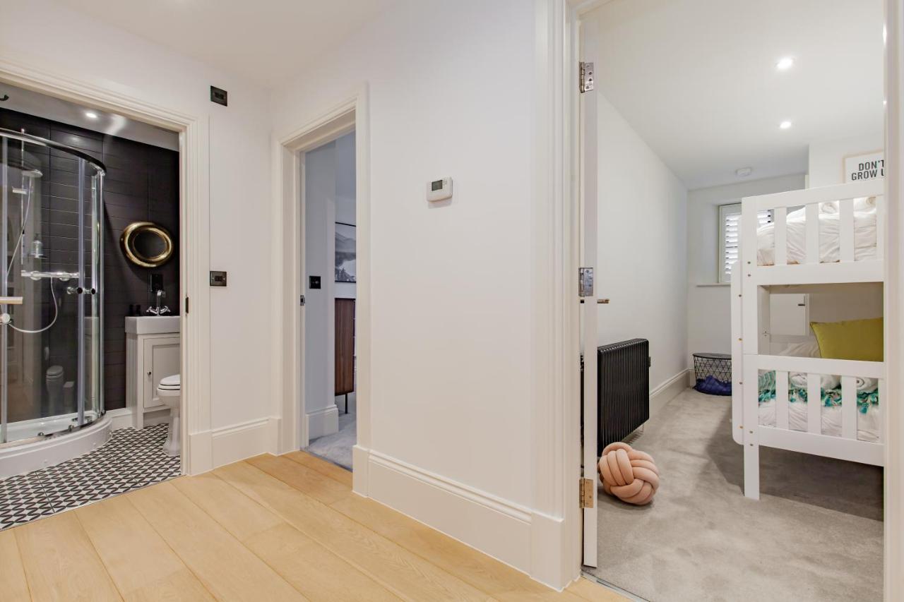 Oxfordshire Living - The Churchill Apartment - Удсток Екстериор снимка
