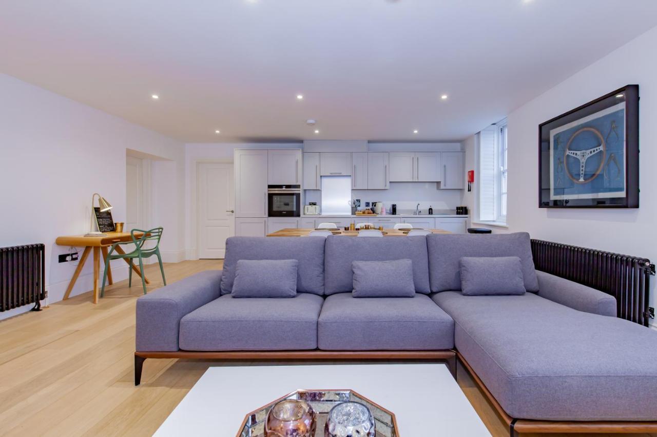 Oxfordshire Living - The Churchill Apartment - Удсток Екстериор снимка